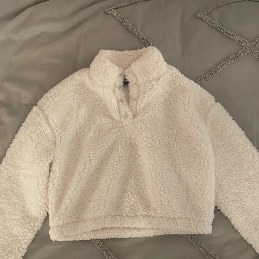 PacSun Women’s Cropped Sherpa